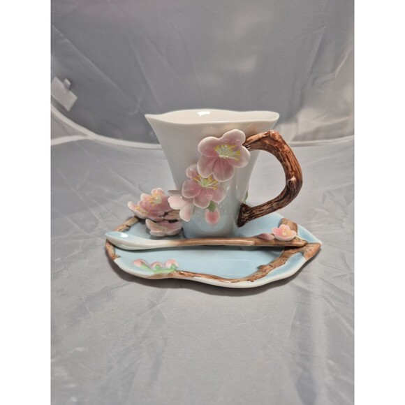 Two’s Company 3D Cherry Blossom Cup & Saucer Set. Porcelain Floral Cute Gift. - Picture 1 of 11